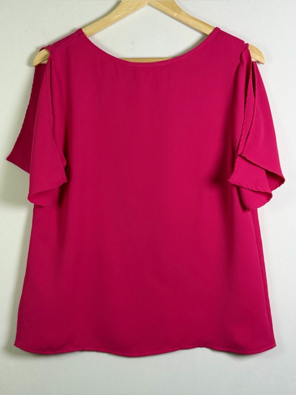 Everly Women’s Francesca’s Pink Flutter Sleeve Office Casual Preppy Top Sz M - Picture 7 of 7